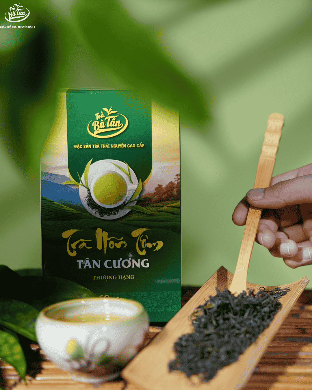 Green and Black Modern Minimalist Summer Drink Instagram Post